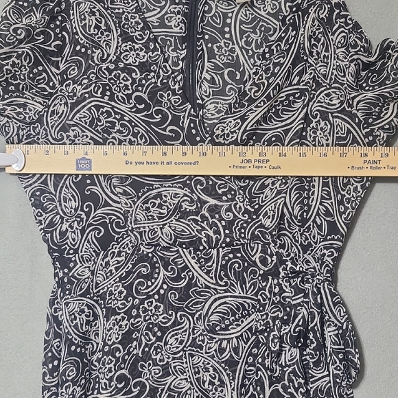 CALVIN KLEIN Women's Black Belted Hi Lo Paisley Surplice Neck Midi Dress -Size 6 - Picture 16 of 16